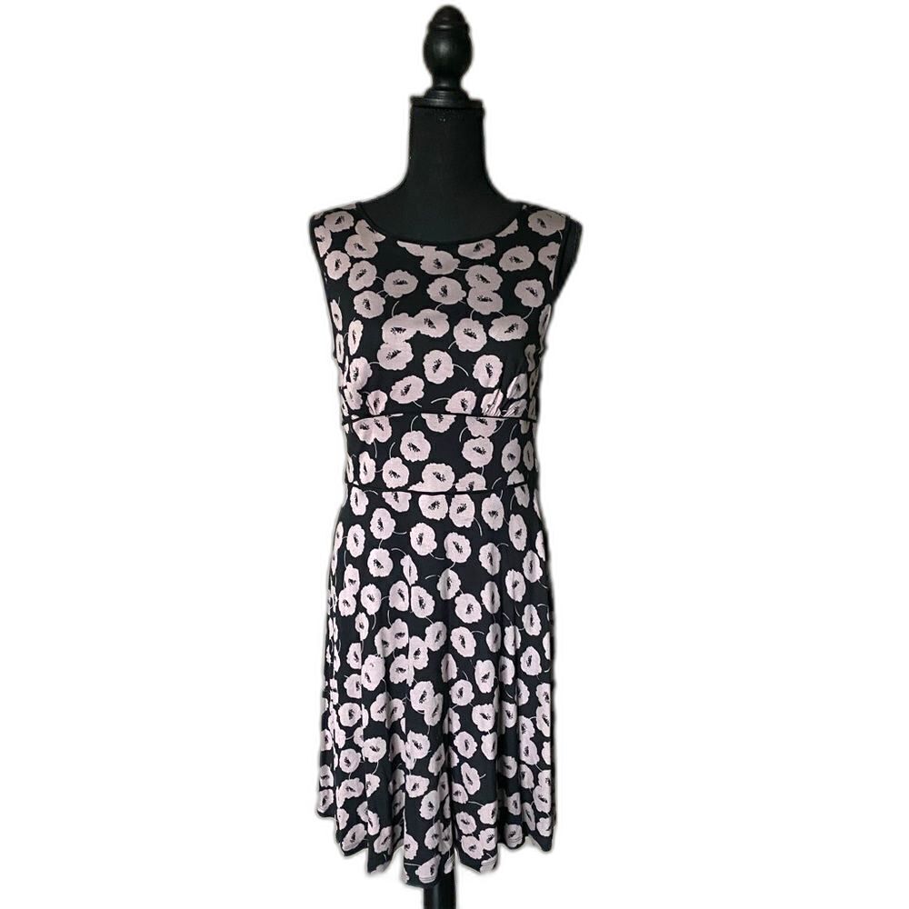 LOFT soft fit & flare dress sz small A line black neutral tones EUC rayon tencel